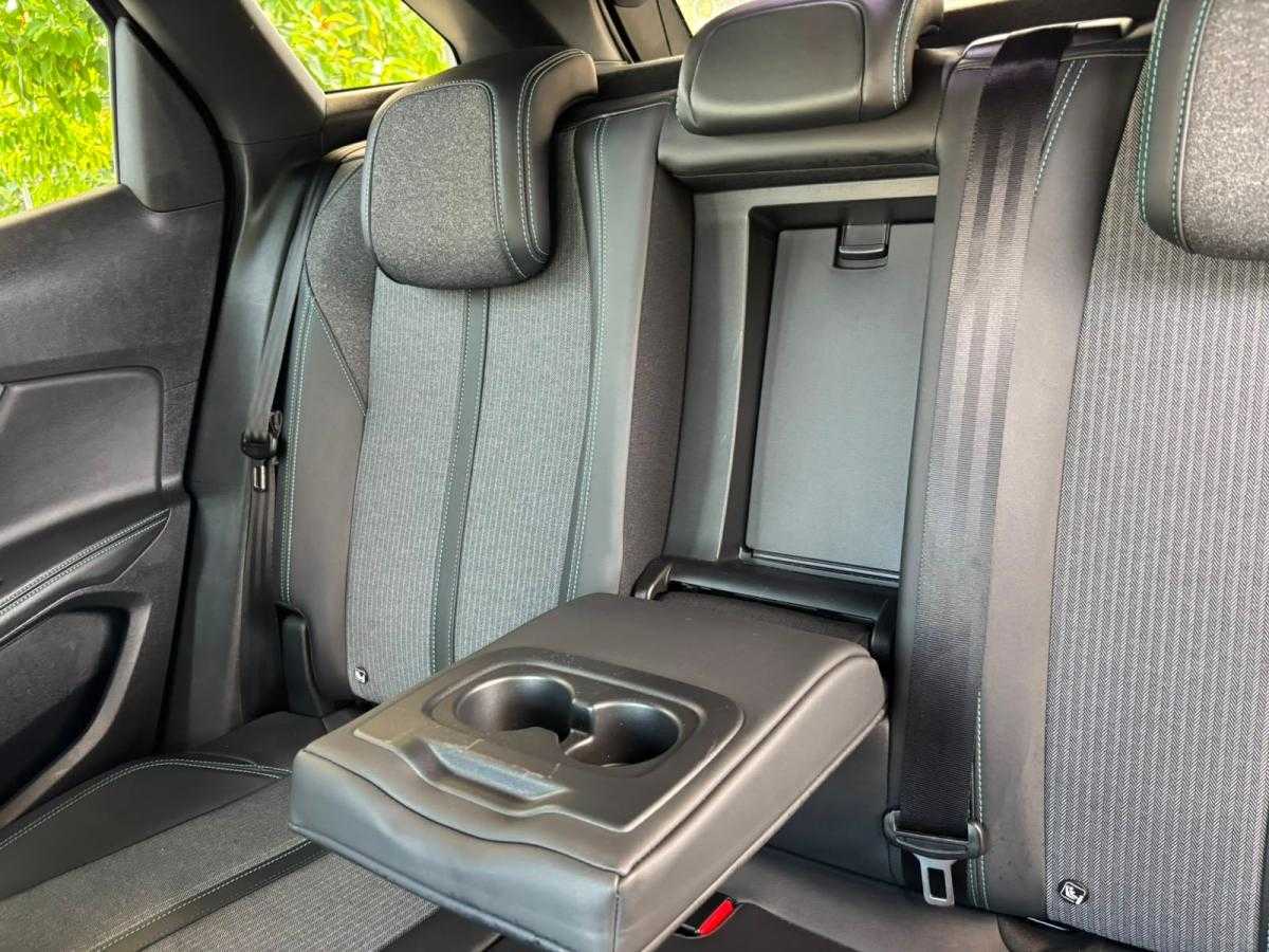 peugeot-3008-2023-diesel-1499cc