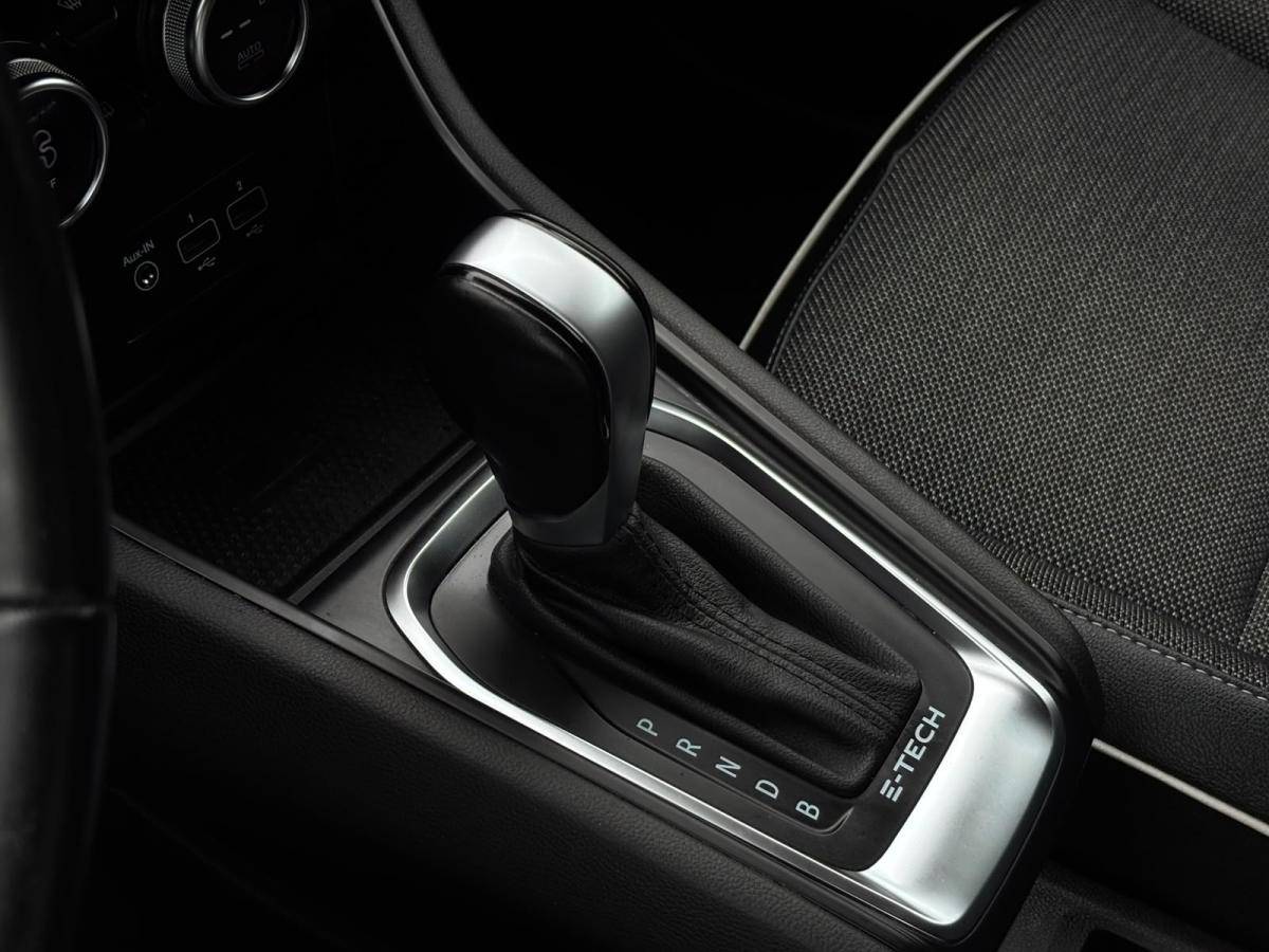renault-captur-2022-hibrido-a-gasolina-1598cc