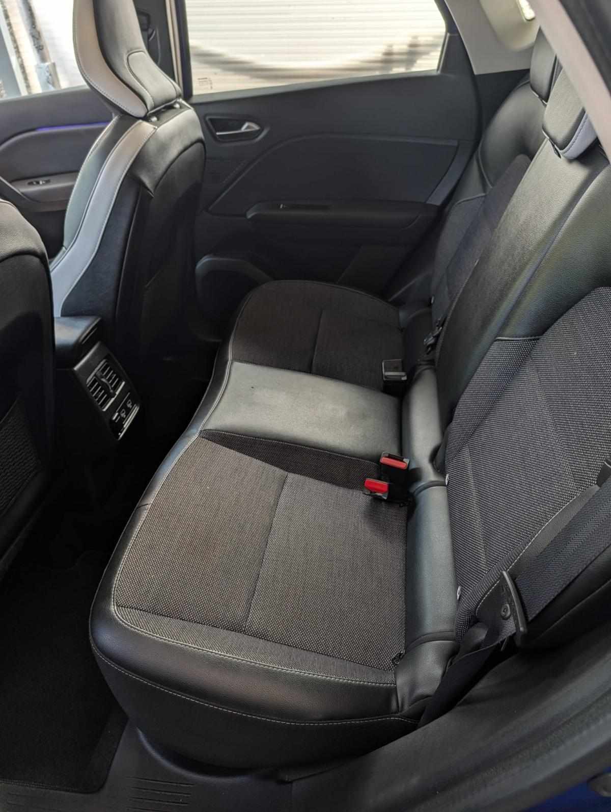 renault-captur-2022-hibrido-a-gasolina-1598cc