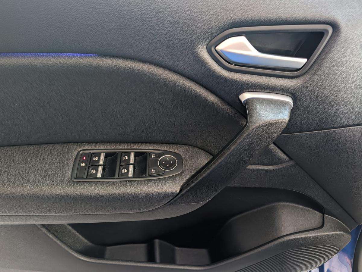 renault-captur-2022-hibrido-a-gasolina-1598cc