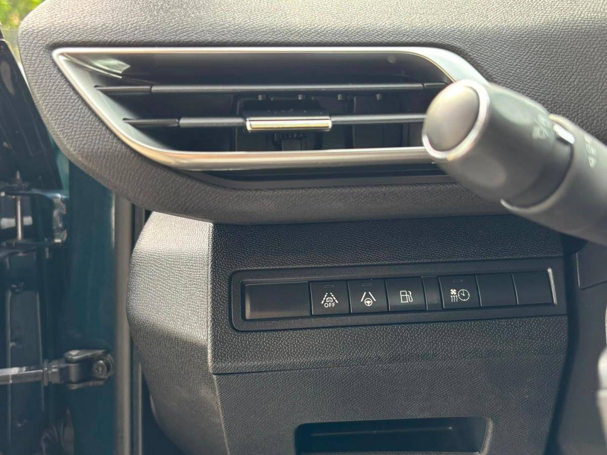 peugeot-3008-2022-hibrido-a-gasolina-1598cc