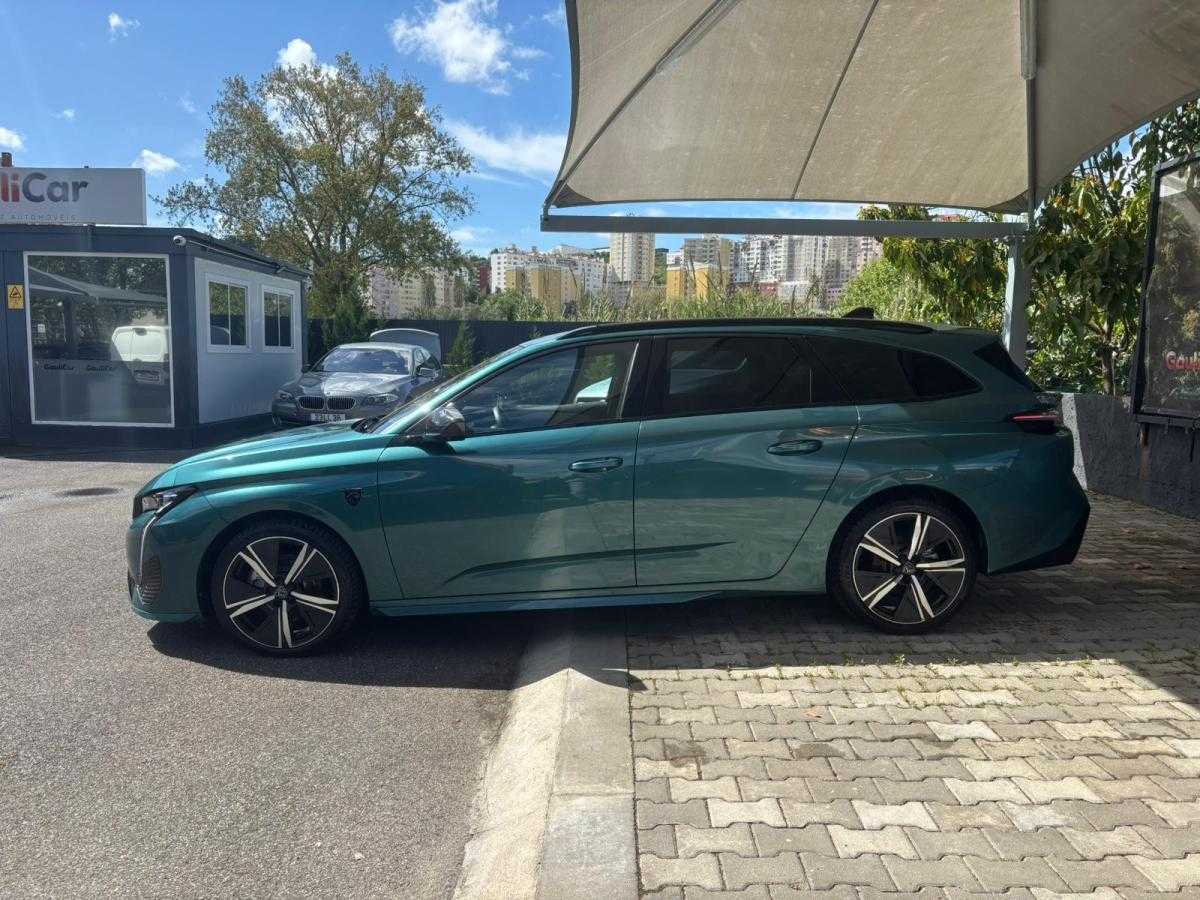peugeot-308-sw-2022-diesel-1499cc