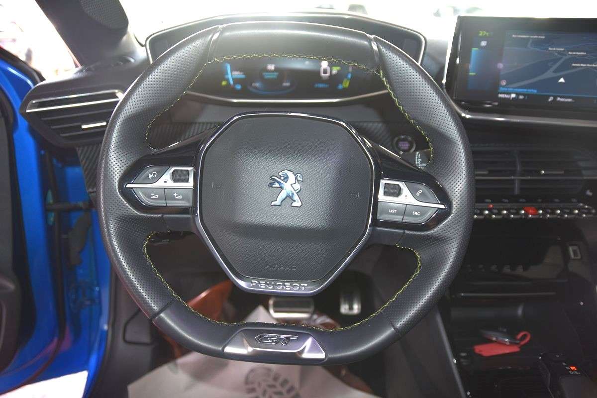 peugeot-208-2020-eletrico-500cc