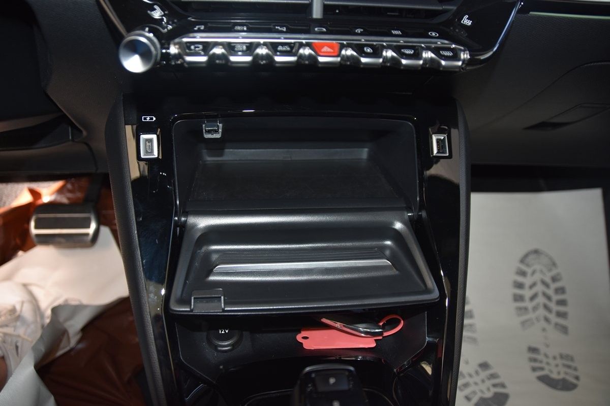 peugeot-208-2020-eletrico-500cc