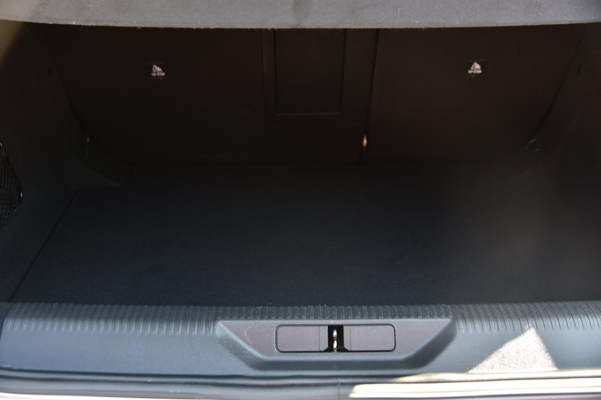 peugeot-308-2022-diesel-1499cc