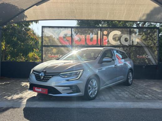 renault-megane-2022-hibrido-a-diesel-1598cc