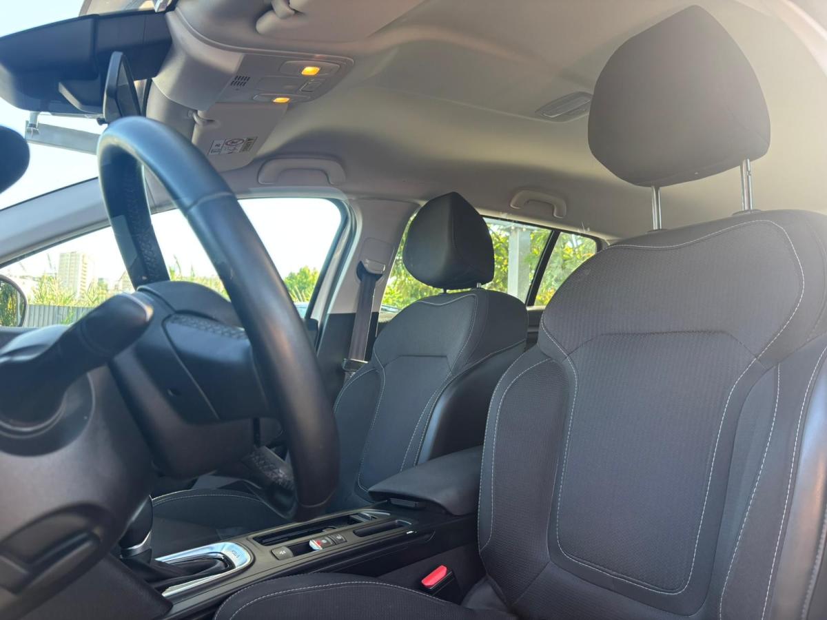 renault-megane-2022-hibrido-a-diesel-1598cc