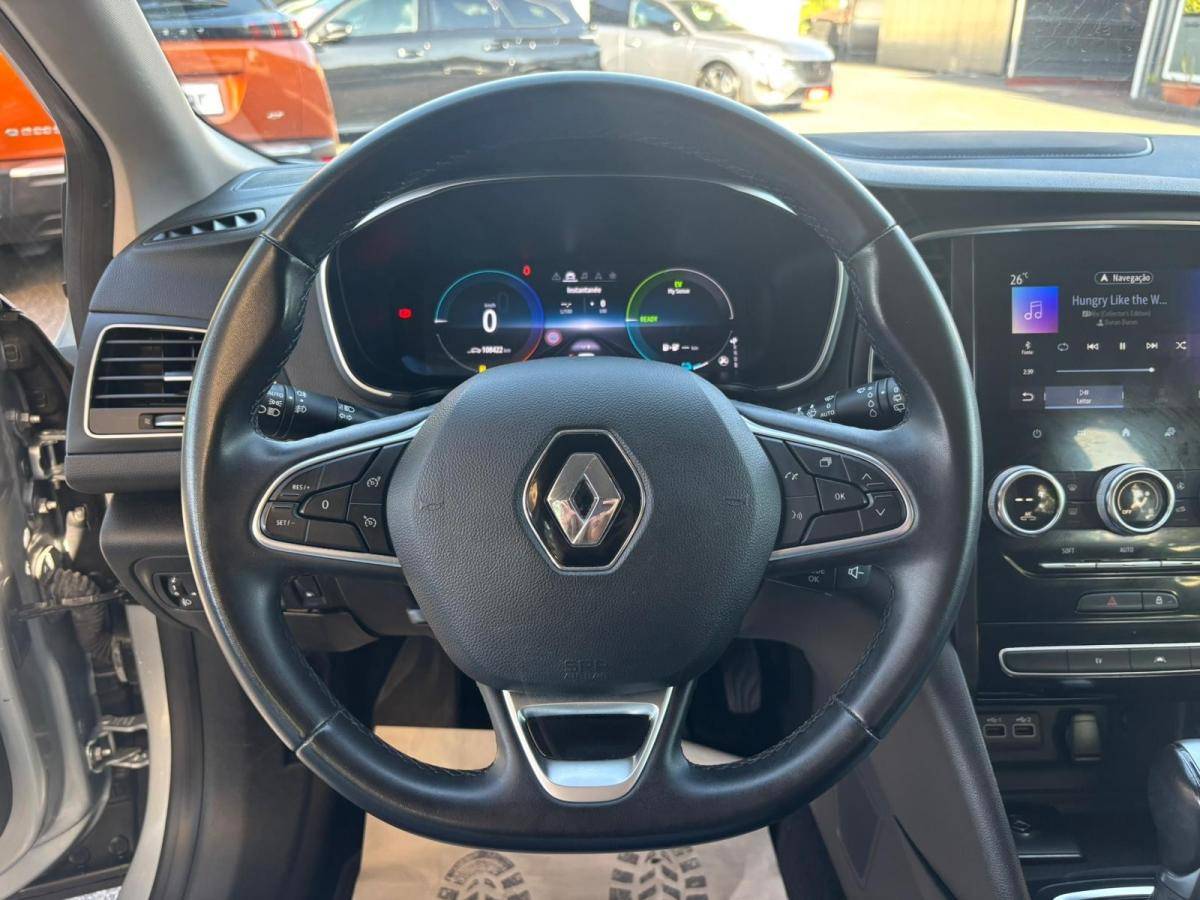 renault-megane-2022-hibrido-a-diesel-1598cc