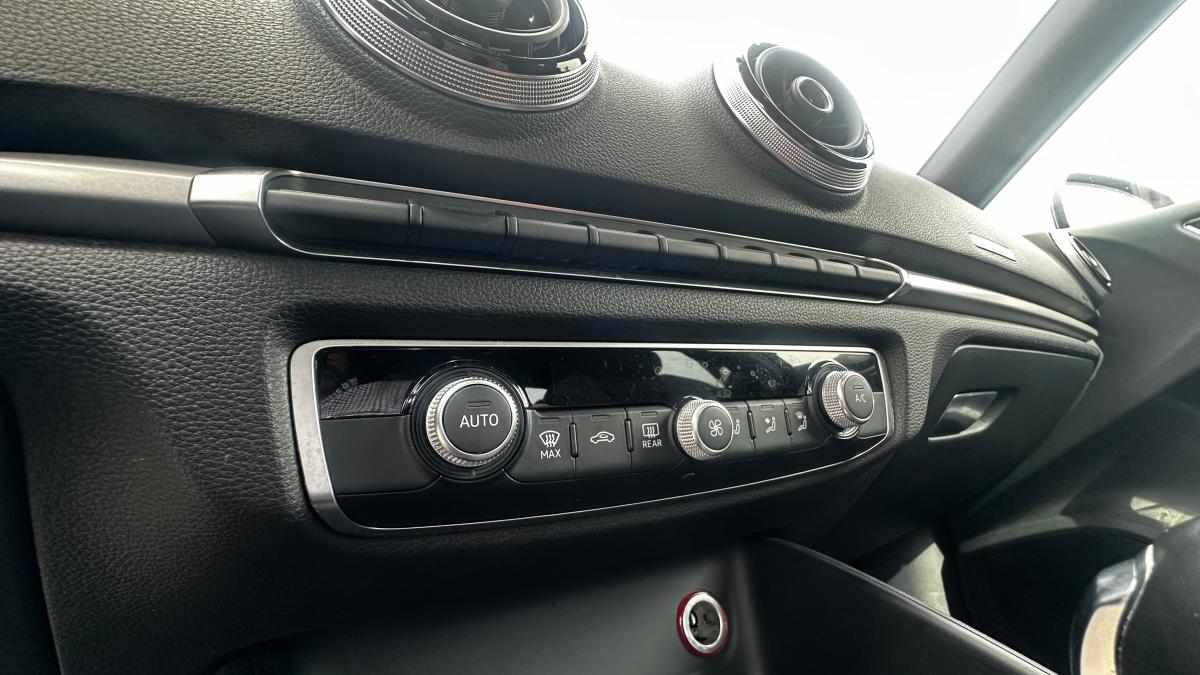 audi-a3-e-tron-1-4-tfsi-2015-gasolina-1395cc