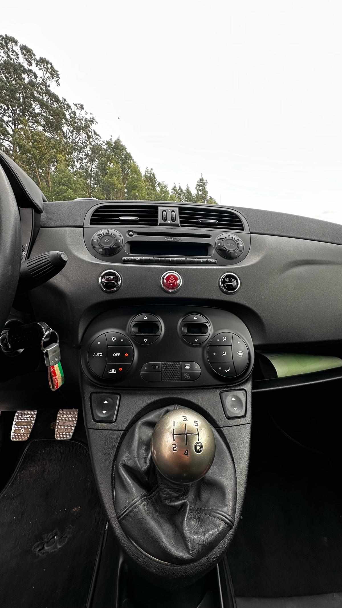 abarth-595c-2015-gasolina-1368cc