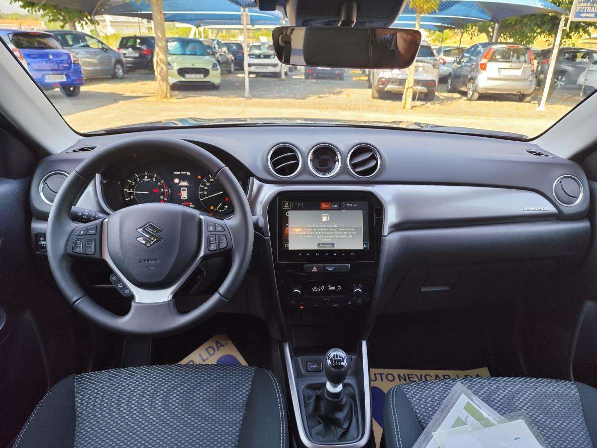 suzuki-vitara-2025-hibrido-a-gasolina-1373cc