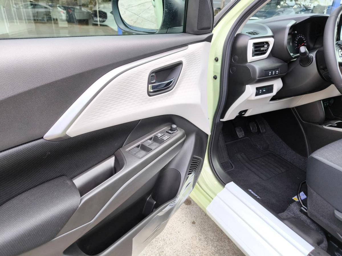suzuki-swift-2024-hibrido-a-gasolina-1197cc
