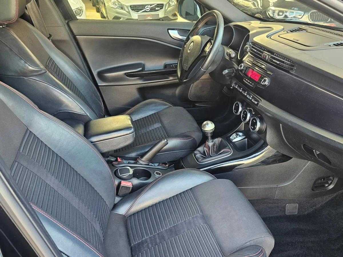 alfa-romeo-giulietta-2012-diesel-1598cc