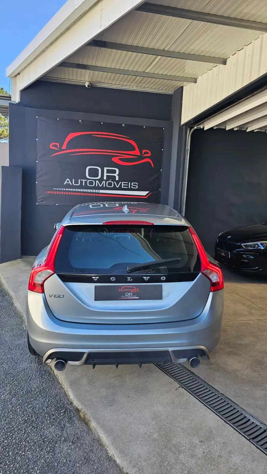 volvo-v60-2012-diesel-1560cc