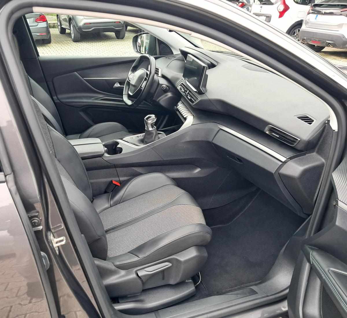 peugeot-3008-1-2-puretech-2022-gasolina-1199cc