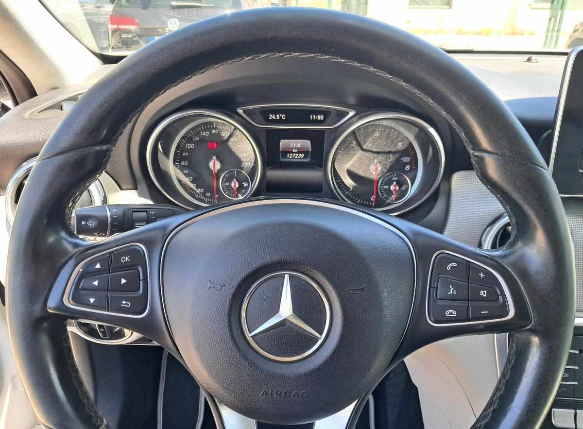 mercedes-benz-gla-180-cdi-2017-diesel-1461cc