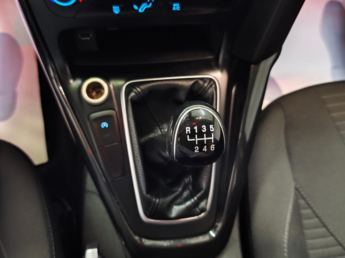 ford-focus-sw-2018-gasolina-998cc