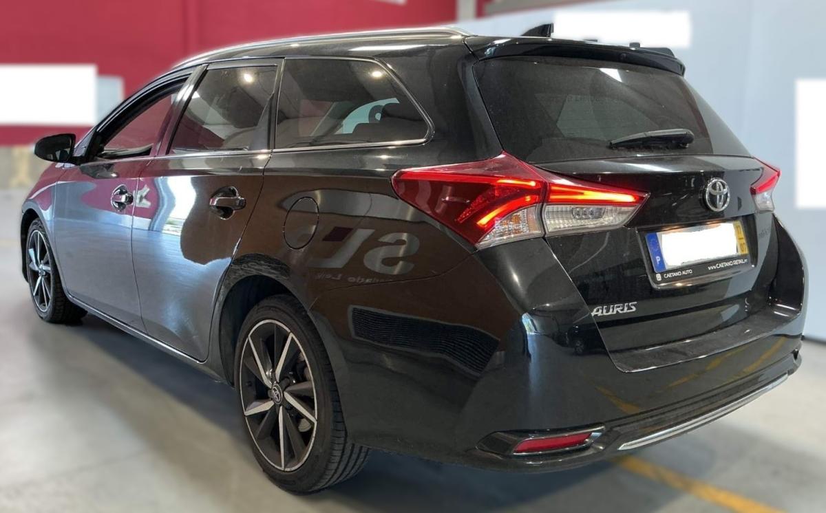 toyota-auris-touring-sports-2017-diesel-1364cc