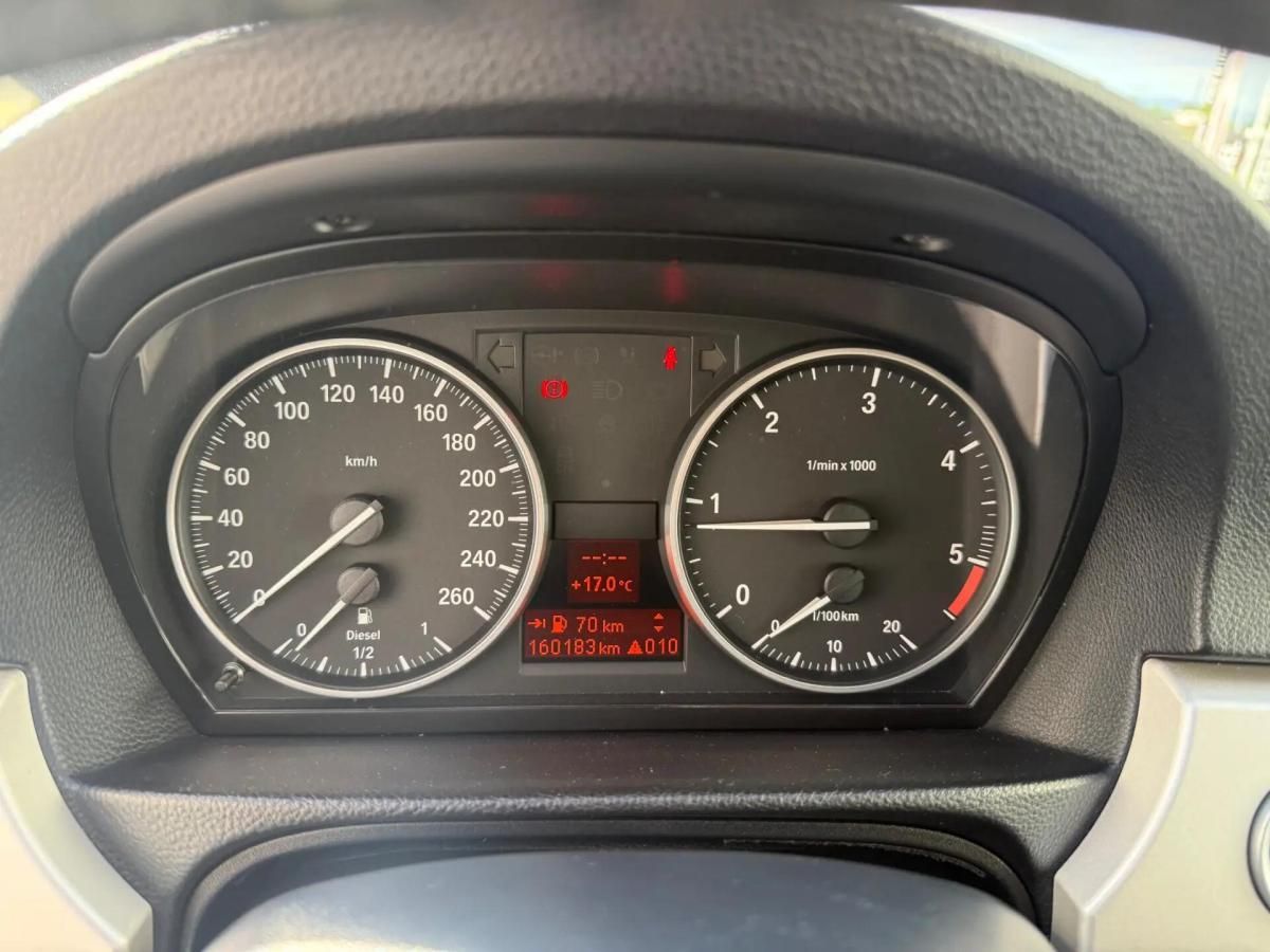 bmw-serie-3-318-d-2011-diesel-1995cc