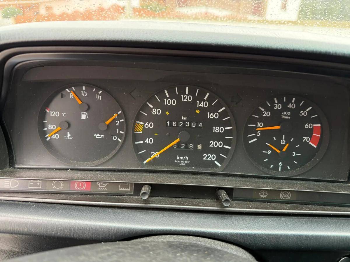 mercedes-benz-190-1992-gasolina-1797cc