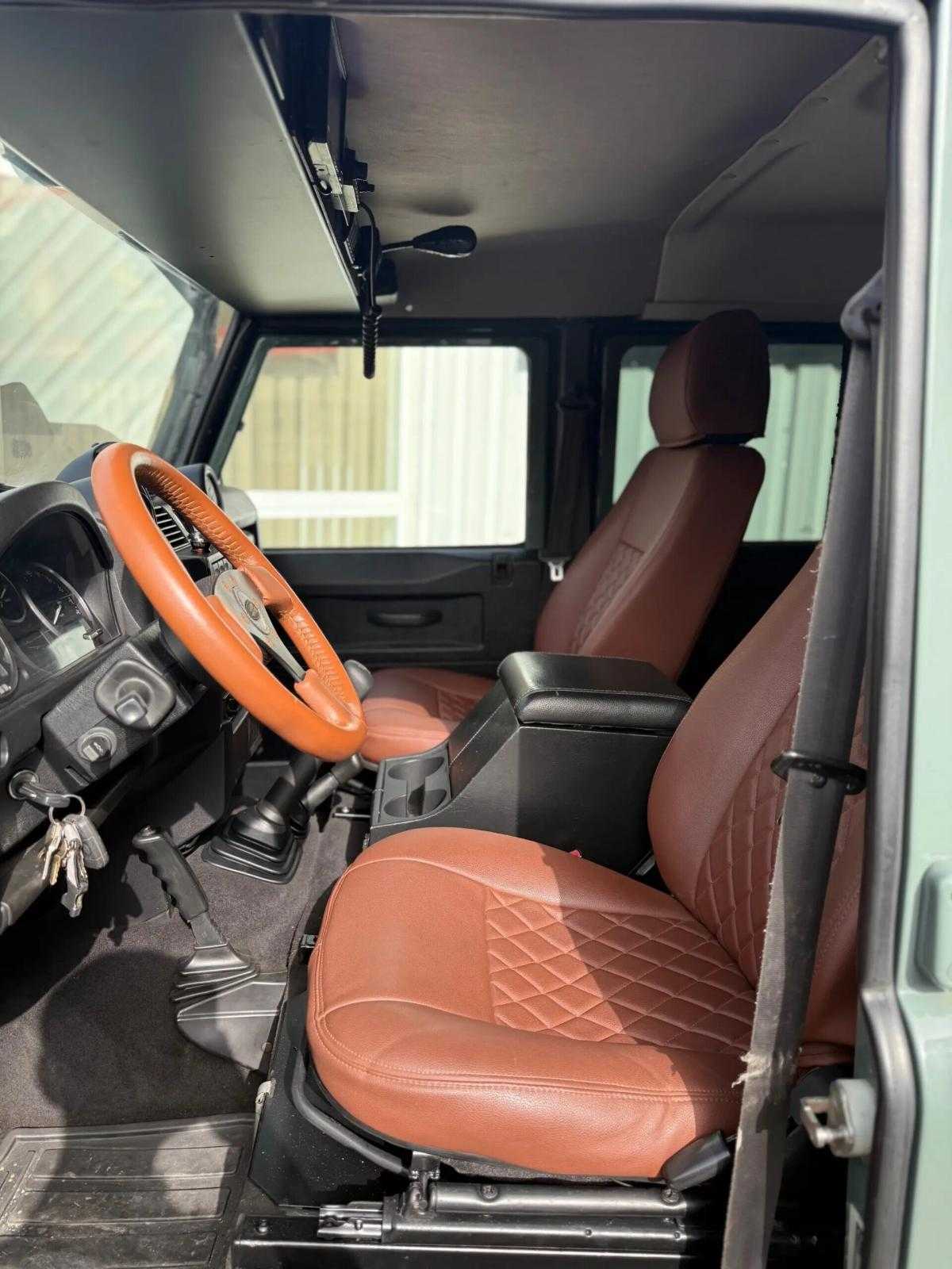 land-rover-defender-2007-diesel-2402cc