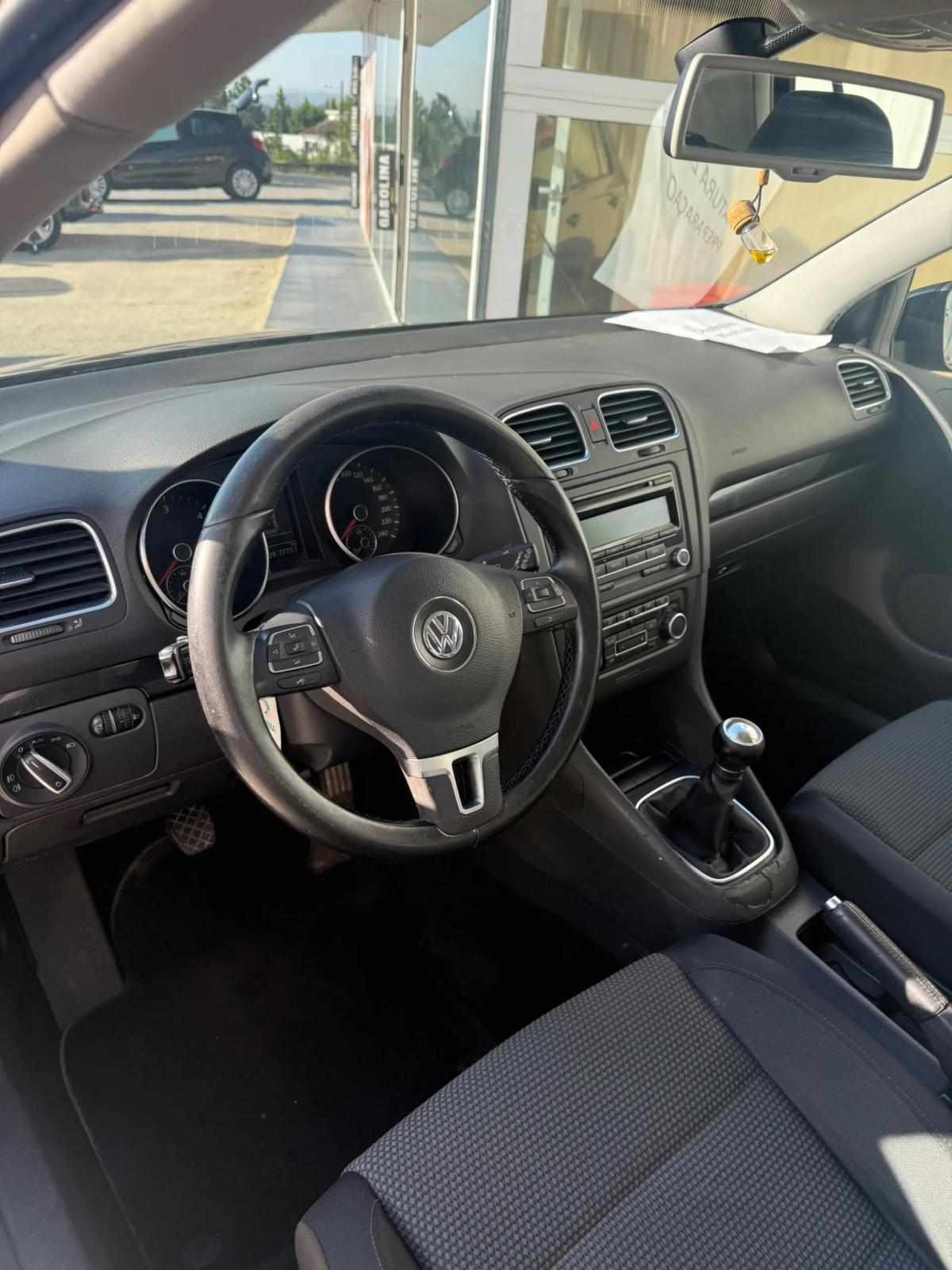 volkswagen-golf-2009-diesel-1968cc