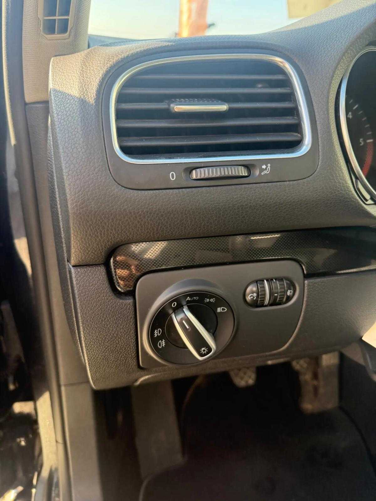 volkswagen-golf-2009-diesel-1968cc