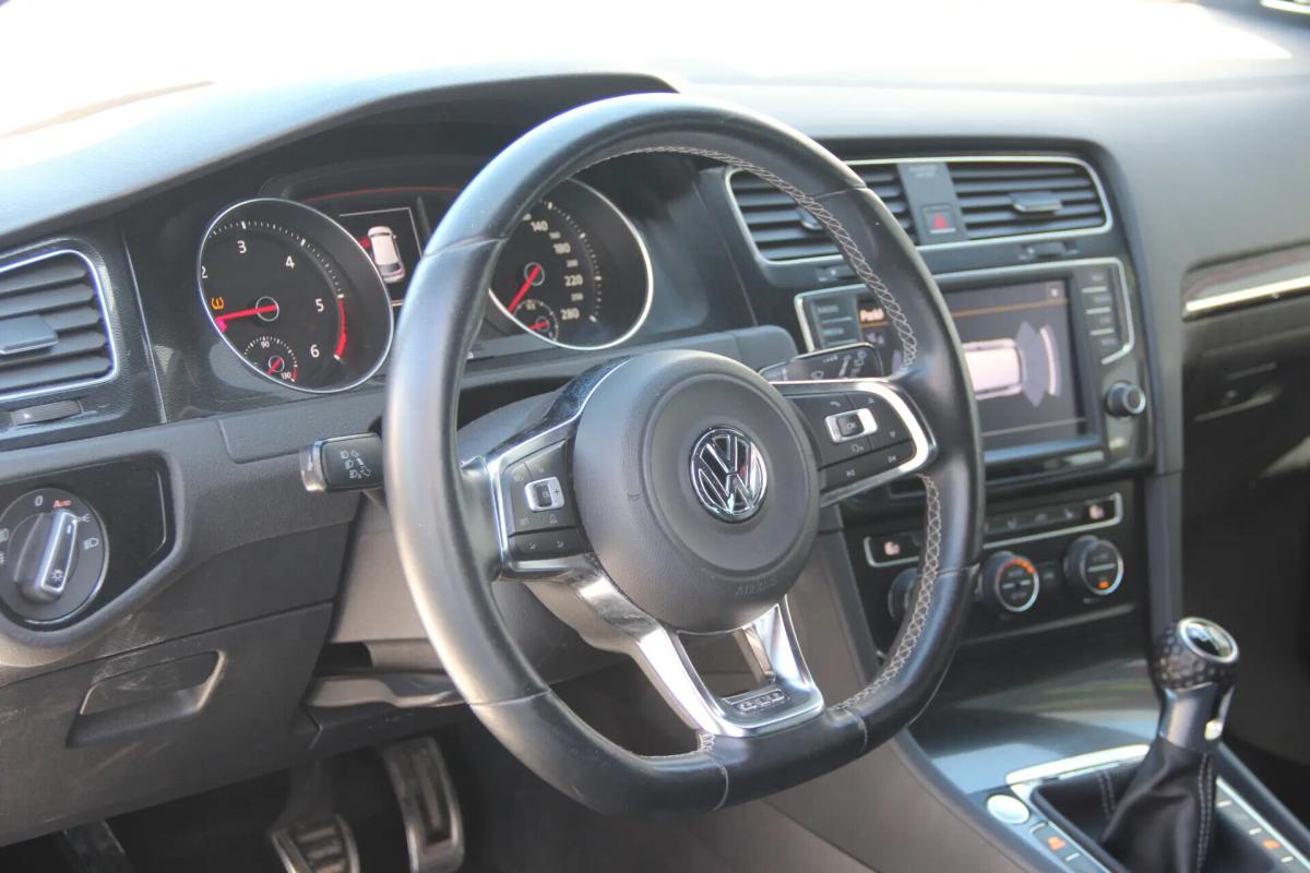 volkswagen-golf-2013-diesel-1968cc
