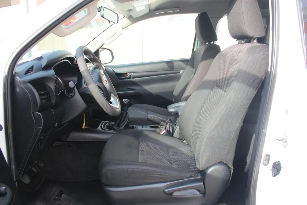 toyota-hilux-2018-diesel-2393cc