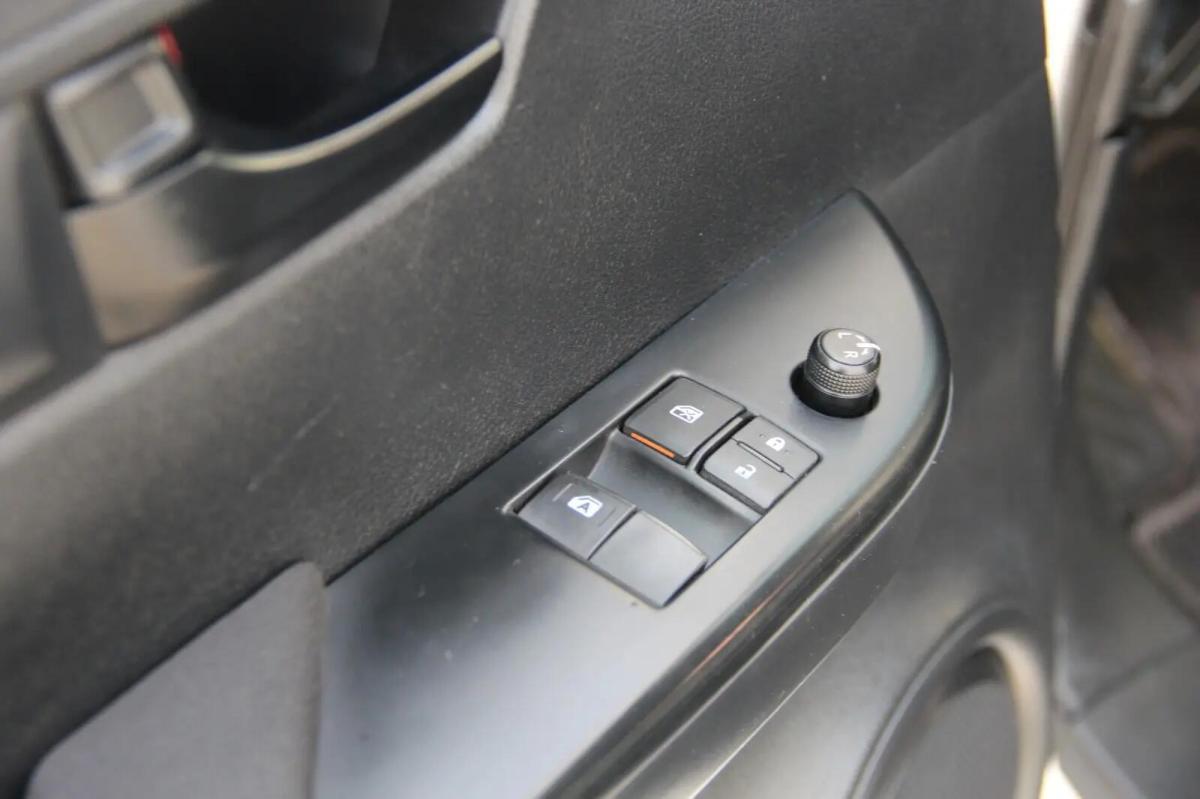 toyota-hilux-2018-diesel-2393cc