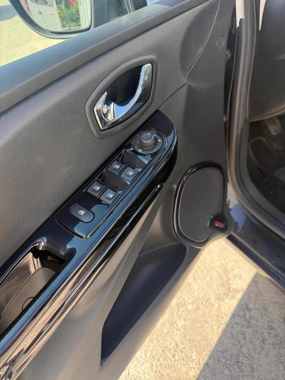 renault-clio-sport-tourer-2014-diesel-1461cc