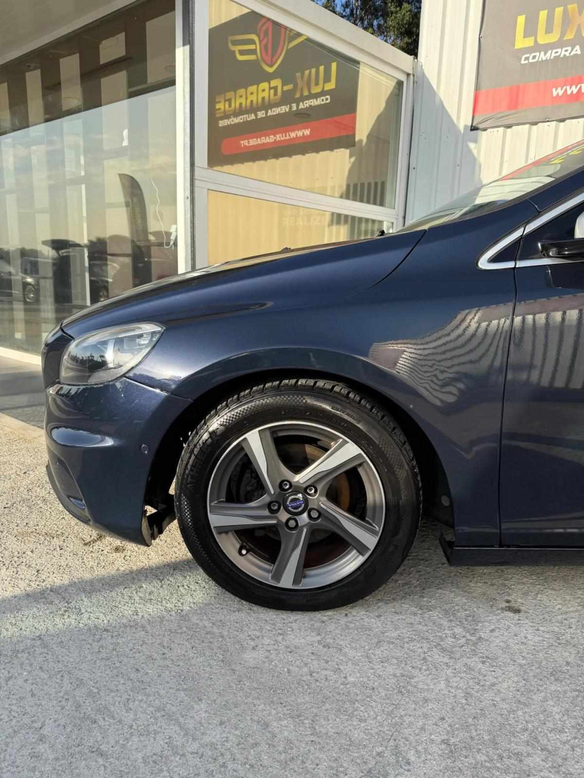 volvo-v40-2014-diesel-1560cc