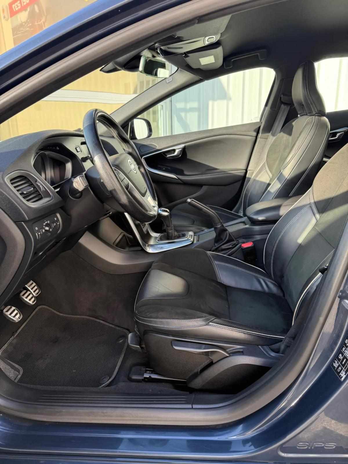 volvo-v40-2014-diesel-1560cc