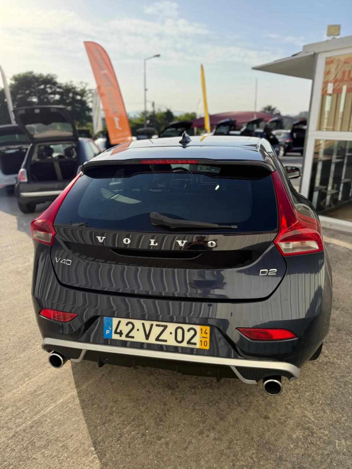 volvo-v40-2014-diesel-1560cc