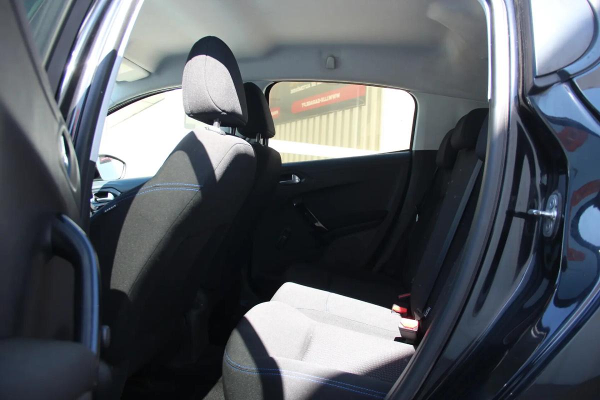 peugeot-208-2017-gasolina-1199cc