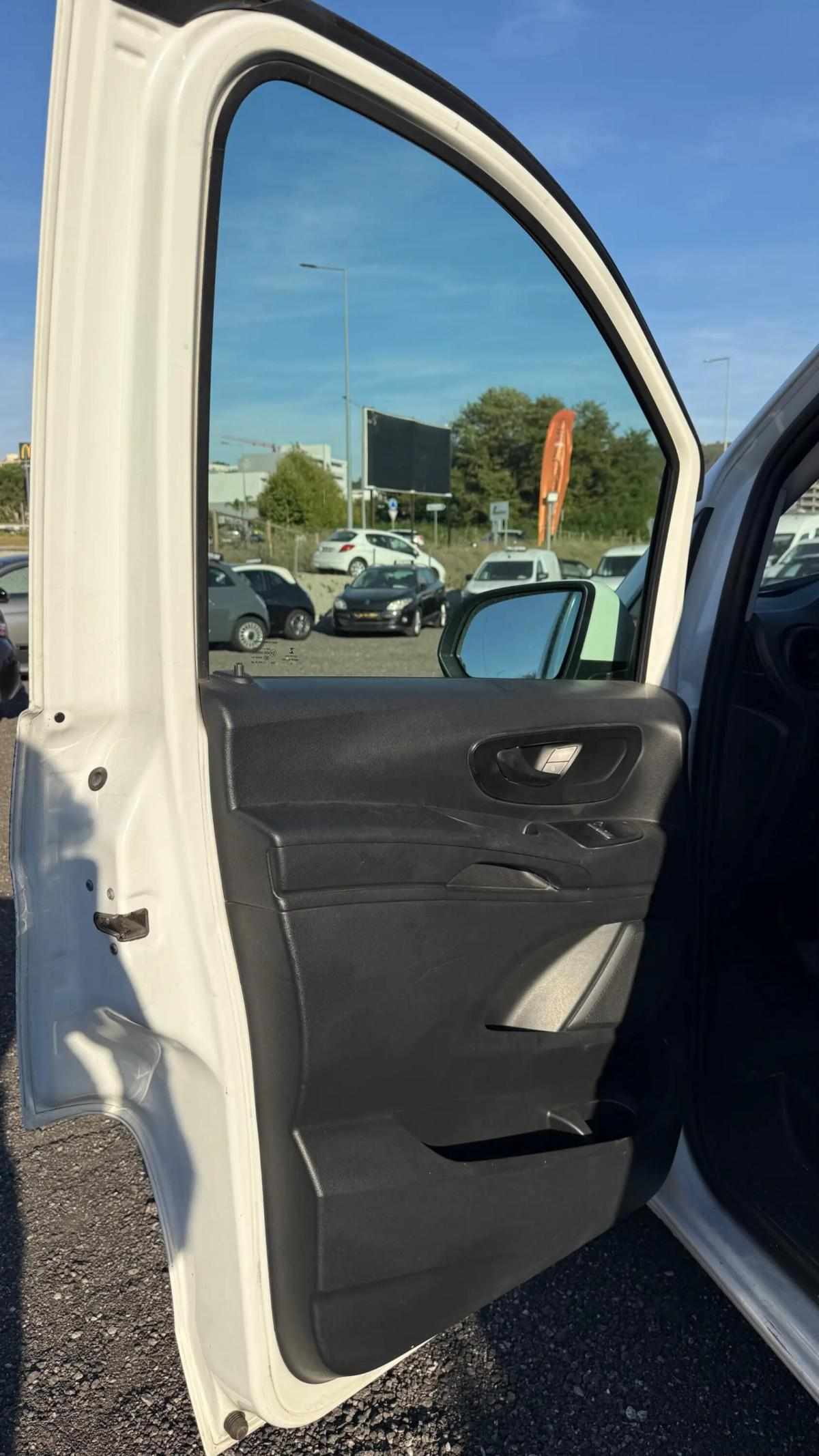 mercedes-benz-vito-111-cdi-2018-diesel-1598cc