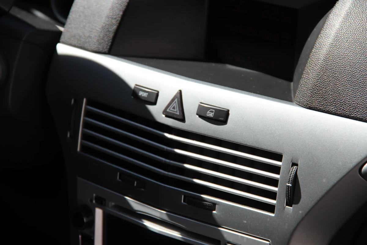 opel-astra-gtc-2008-diesel-1910cc