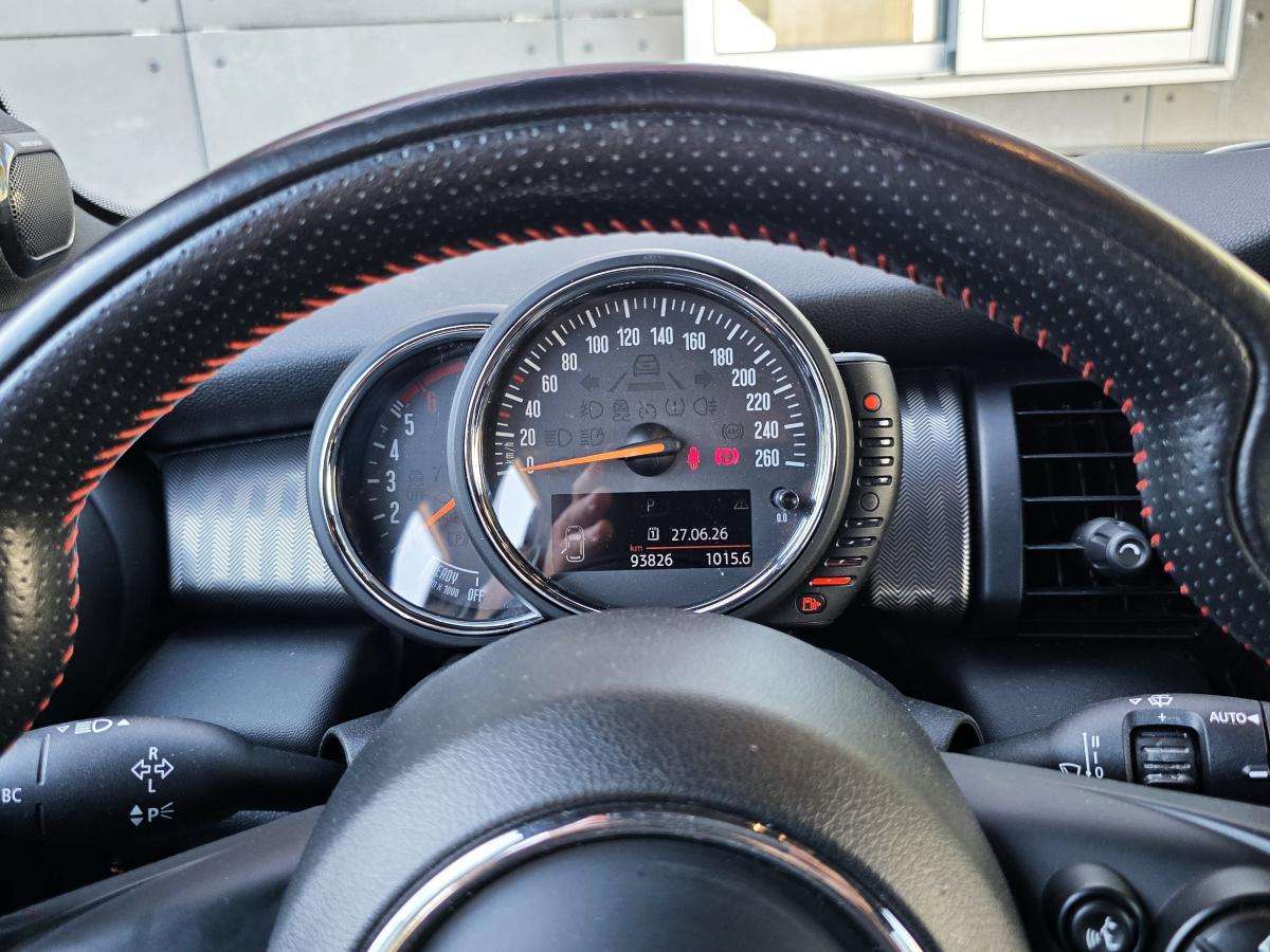 mini-cooper-d-2017-diesel-1496cc
