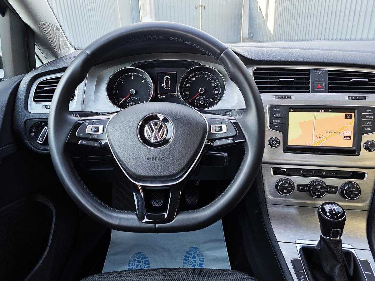 volkswagen-golf-2016-diesel-1598cc