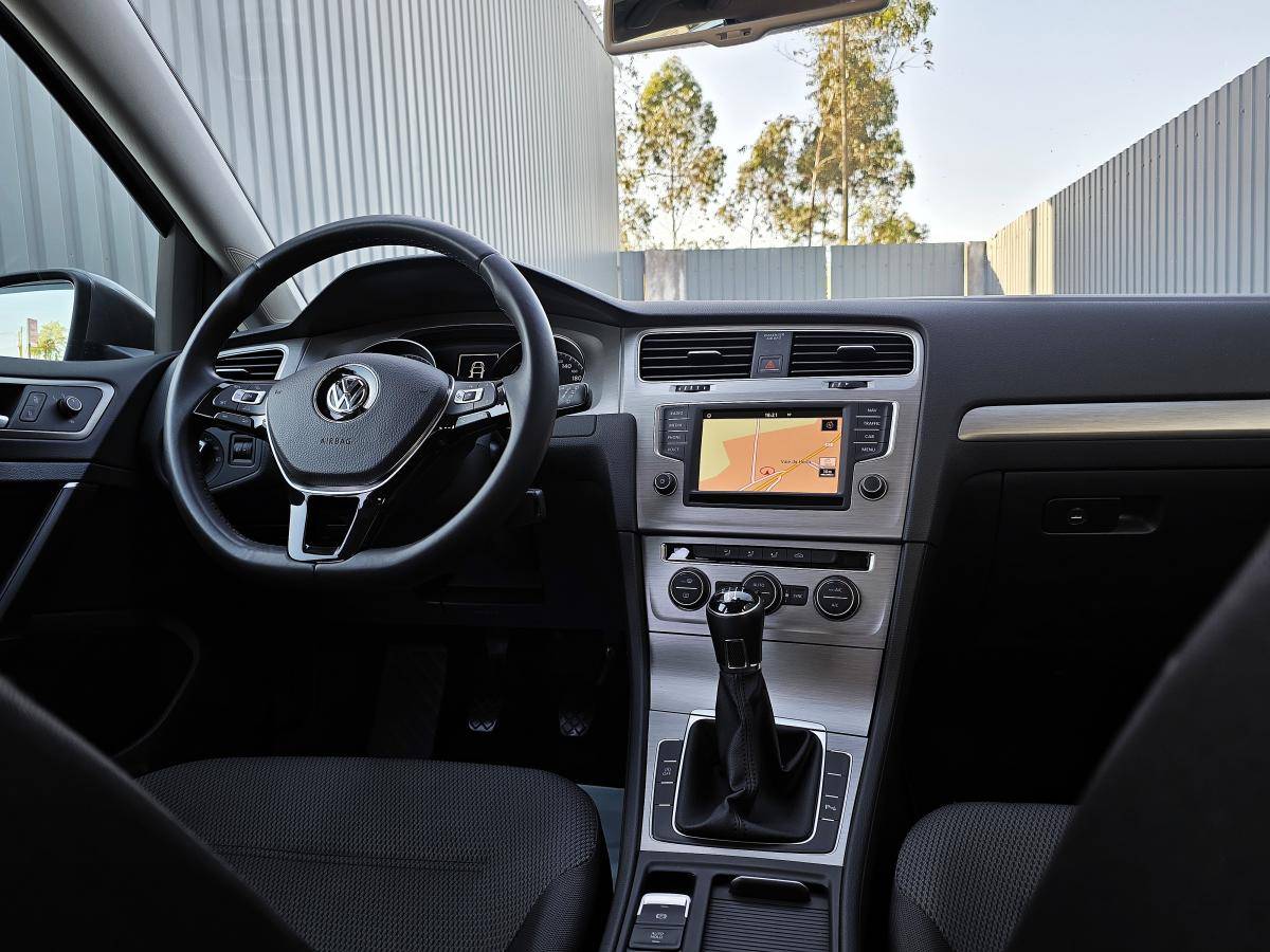 volkswagen-golf-2016-diesel-1598cc