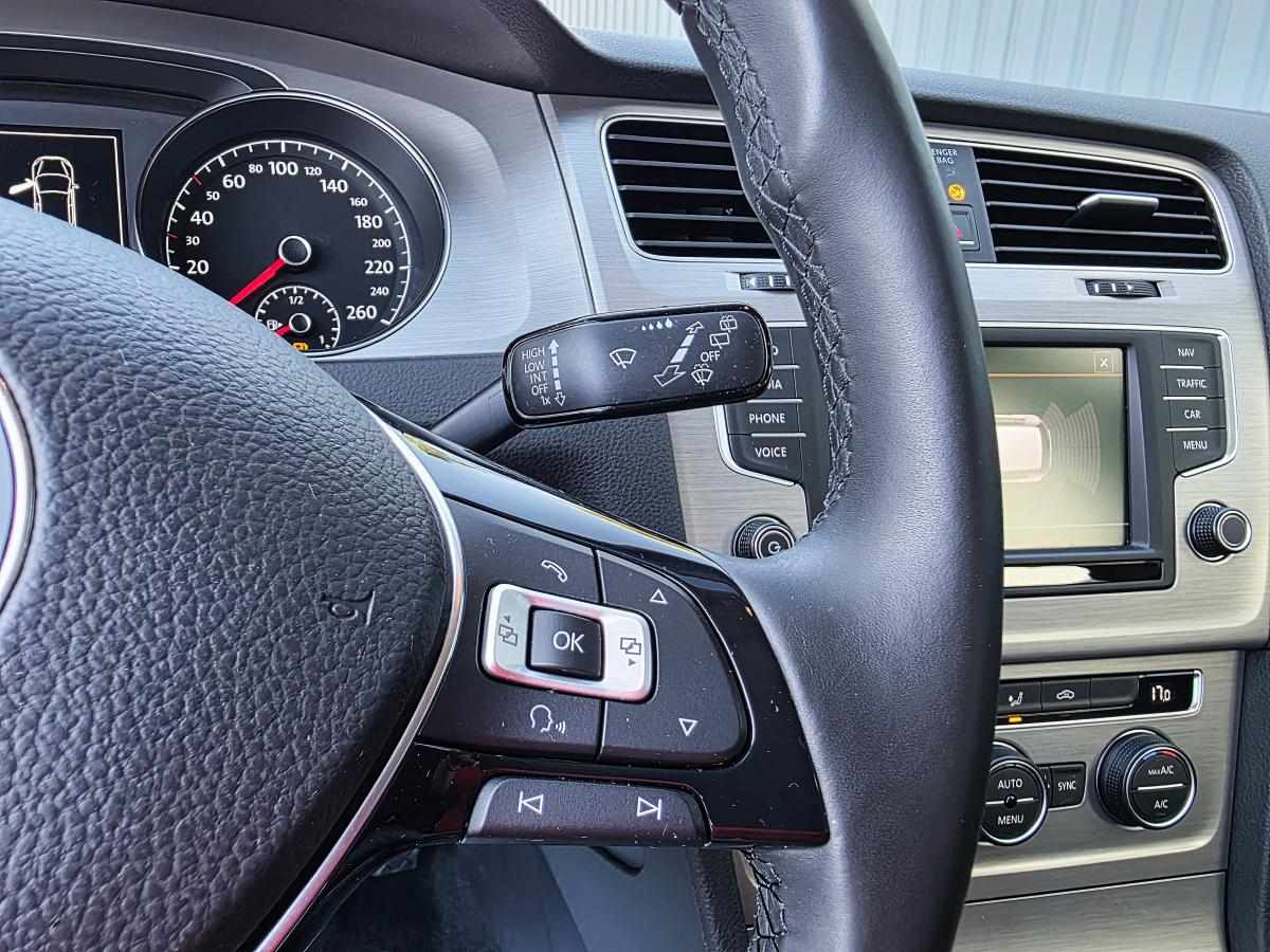 volkswagen-golf-2016-diesel-1598cc