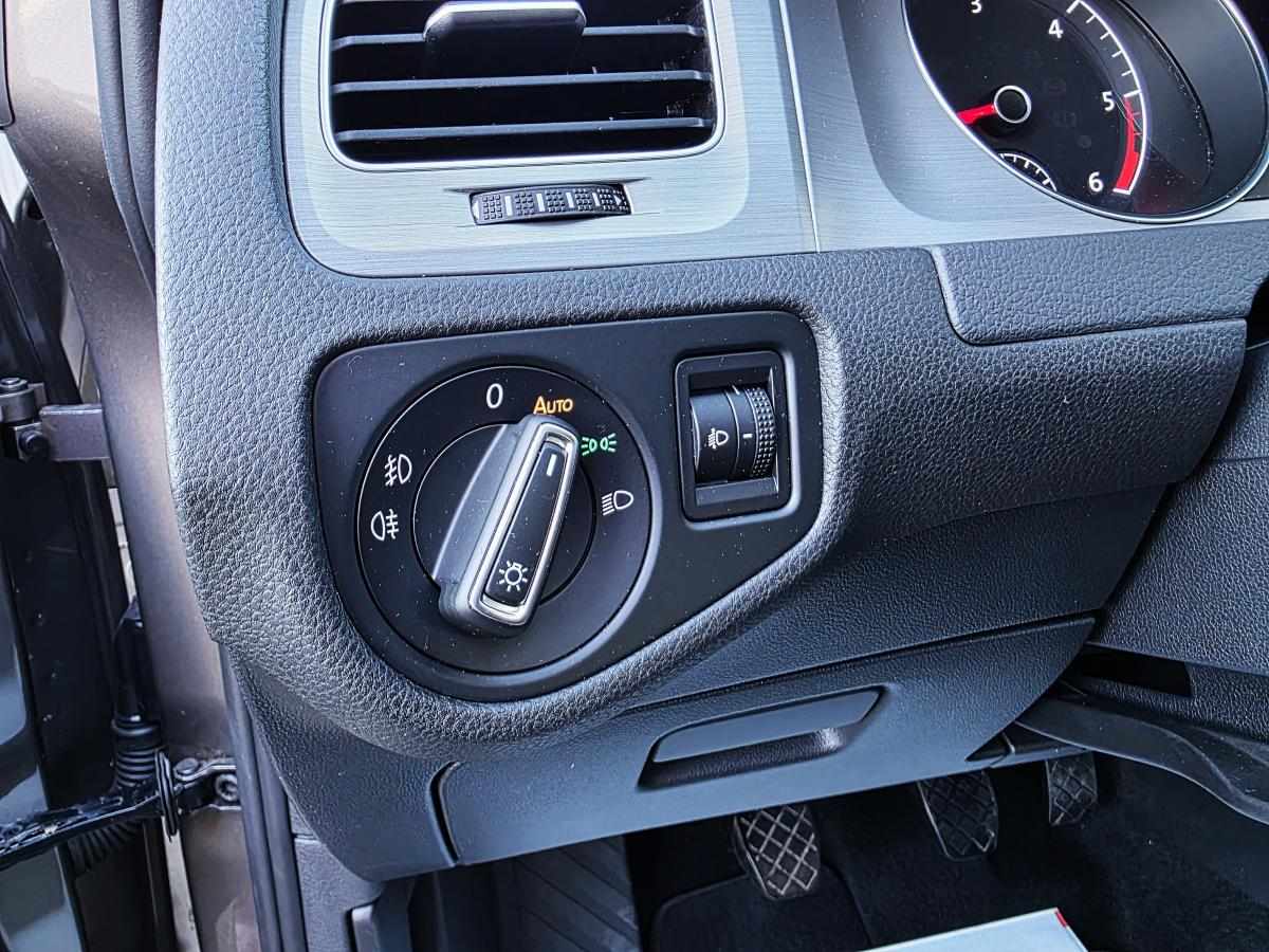 volkswagen-golf-2016-diesel-1598cc