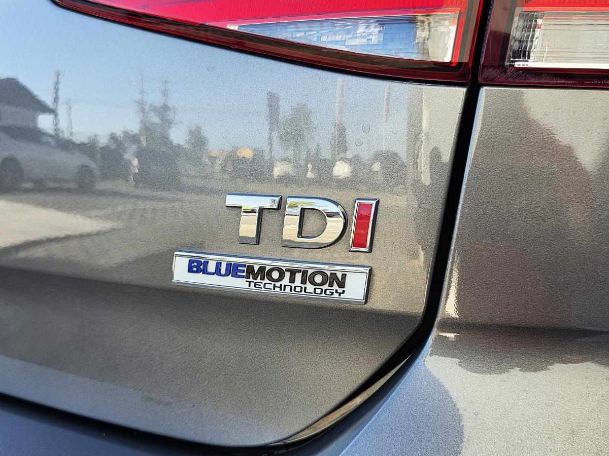 volkswagen-golf-2016-diesel-1598cc