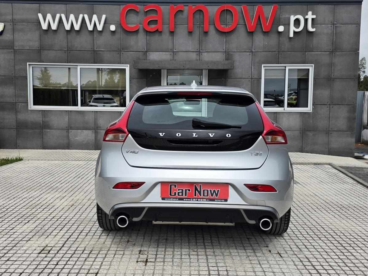 volvo-v40-2019-gasolina-1498cc