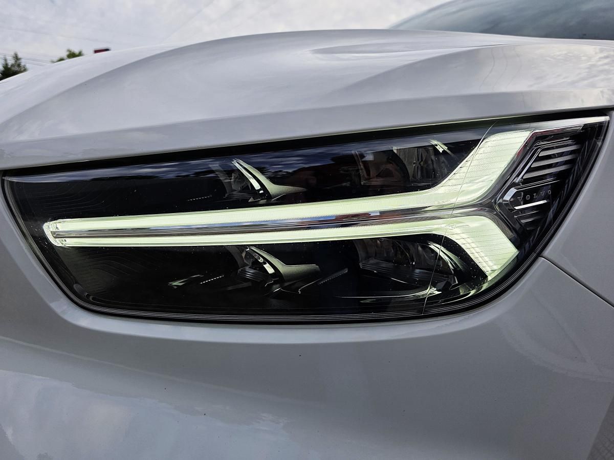 volvo-xc40-2019-gasolina-1477cc