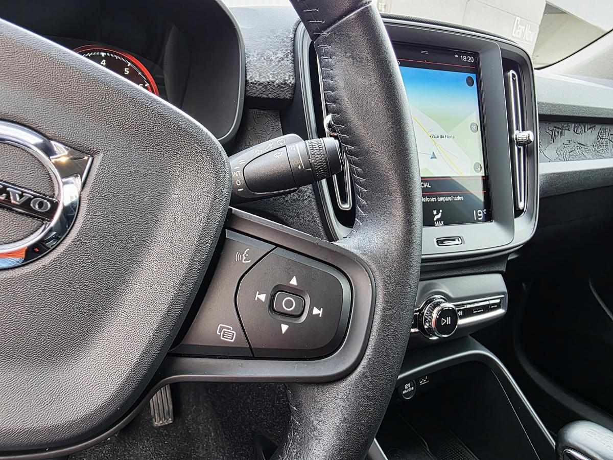 volvo-xc40-2019-gasolina-1477cc