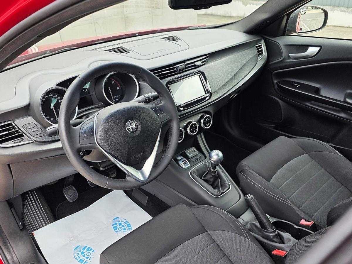 alfa-romeo-giulietta-2020-diesel-1598cc