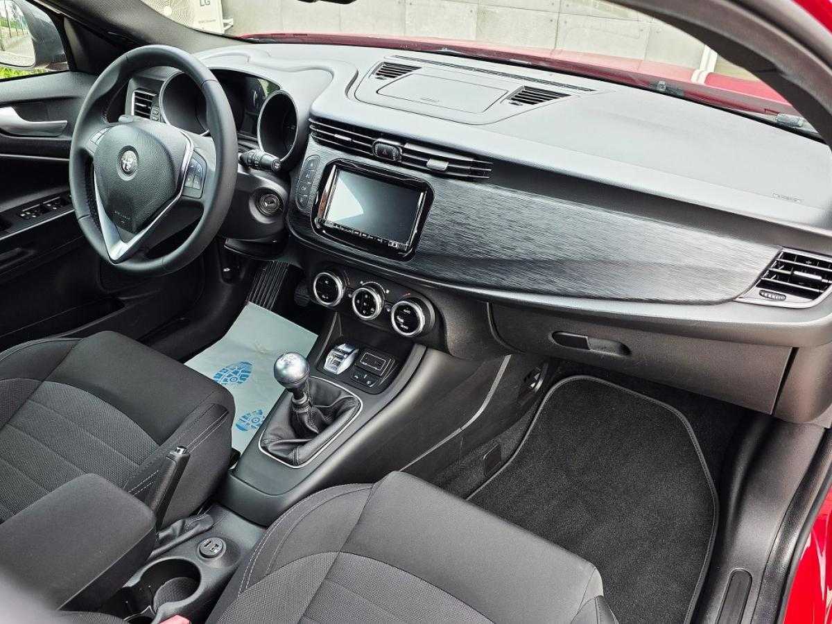 alfa-romeo-giulietta-2020-diesel-1598cc
