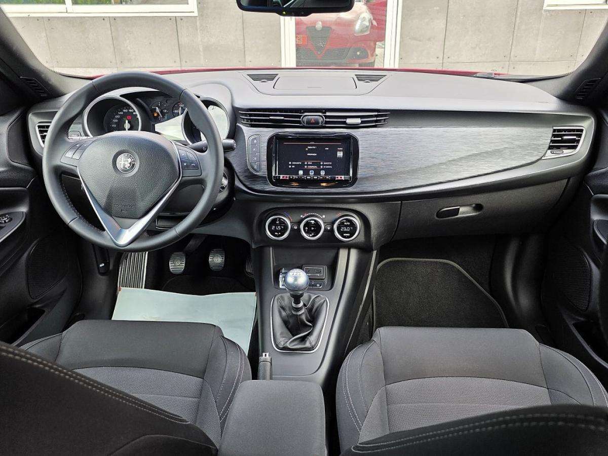 alfa-romeo-giulietta-2020-diesel-1598cc