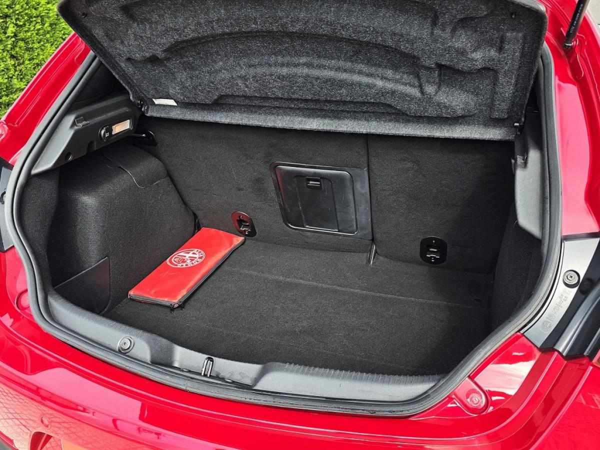 alfa-romeo-giulietta-2020-diesel-1598cc